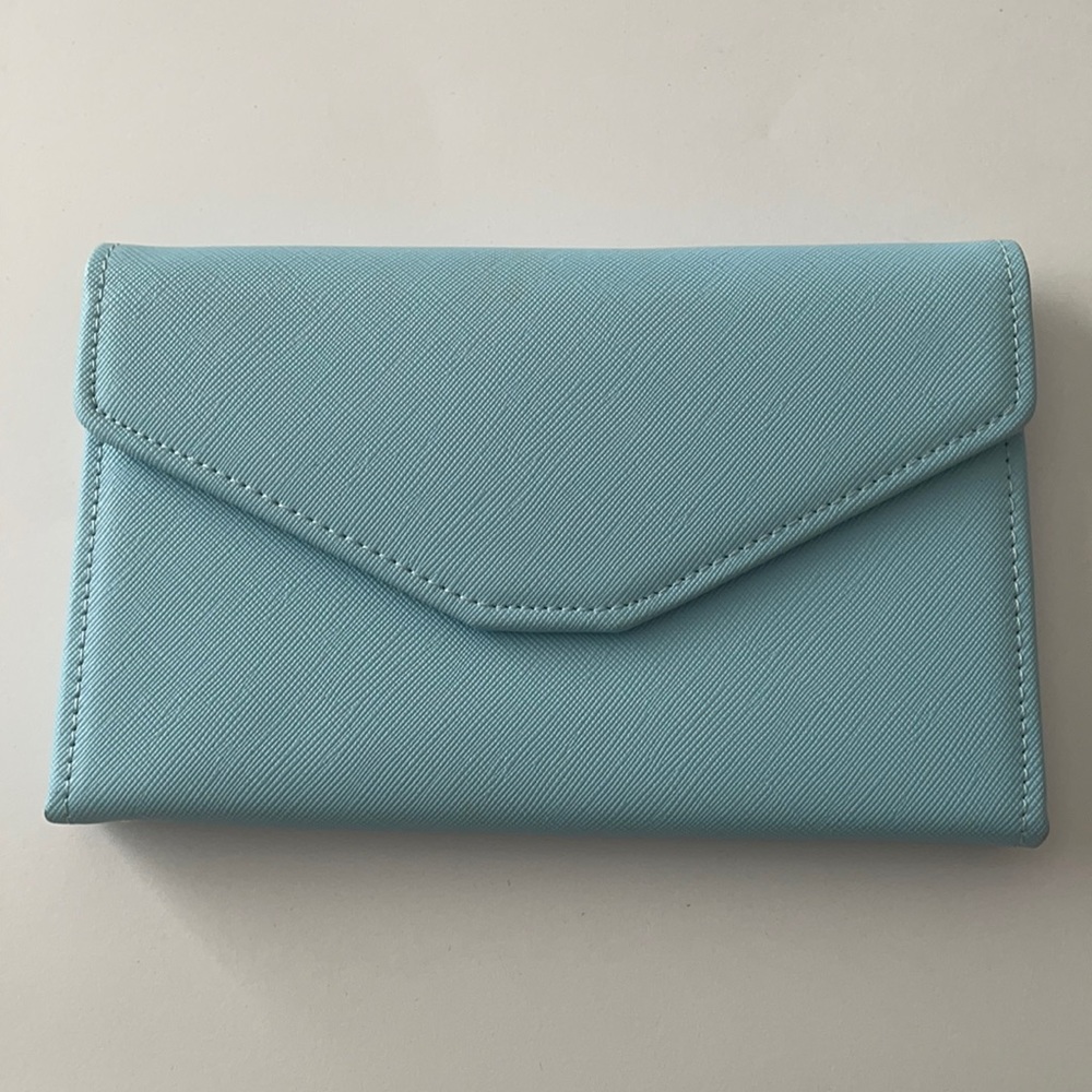 Travel wallet - light blue